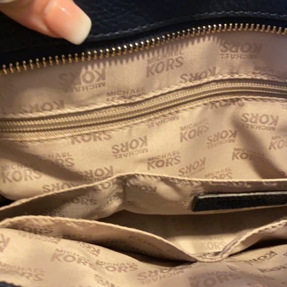 Michael Kors Hamilton Traveler Bag - EUC - Picture 3 of 4